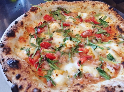 伝説のピザ (500x374)